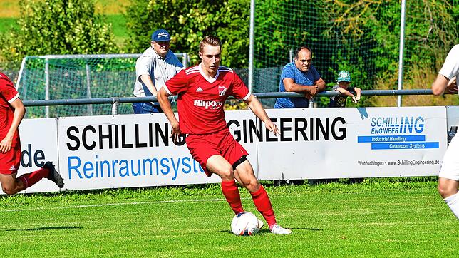 Neuzugang beim FC RW Weilheim: Robin Herzog aus Lauchringen hat seine Fußballpause beendet und spielt seit Juli in der Bezirksliga. Ehe ...