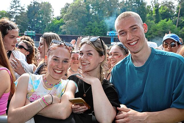 Bild 17: Im Stadion wird am zweiten Tag des Campus-Festivals nochmals aufgedreht