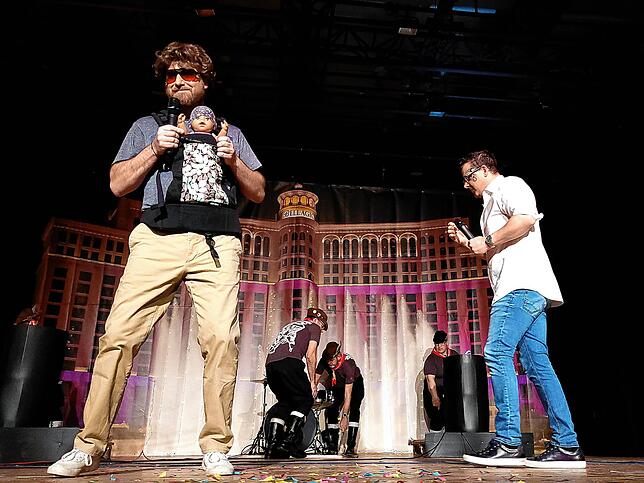Bild 6: Viva Las Vegas &ndash; Bilder vom Holzhauerball im Milchwerk (3)