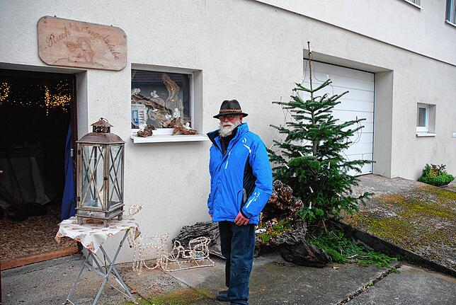 Die Engelstube von Felix Ruch ist wegen Corona nicht geöffnet. An dem Friedenslicht kann jeder aber seine Kerze entzünden.
