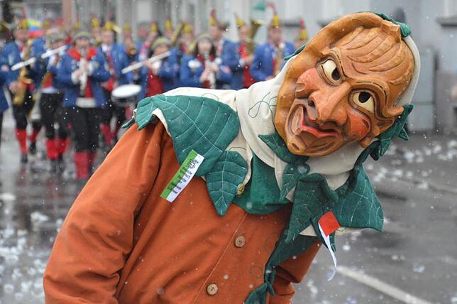 Bild 30: Bilder vom Narrensprung beim Ringtreffen des Alemannischen Narrenrings (Teil 2)