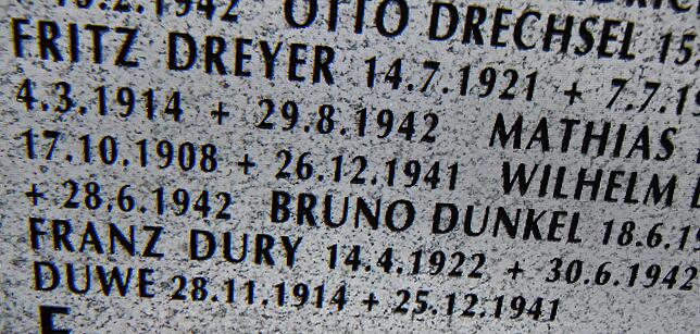 Auf der Kriegsgedenktafel in Kursk ist der Name Franz Dury eingemeiselt.