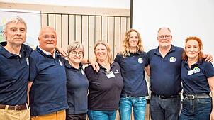 Der neu gewählte Vorstand der Nachbarschaftshilfe Möggingen (von links) Eduard Matuszak, Klaus Jerger, Birgit Stolz, Cornelia Schorn, ...