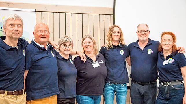 Der neu gewählte Vorstand der Nachbarschaftshilfe Möggingen (von links) Eduard Matuszak, Klaus Jerger, Birgit Stolz, Cornelia Schorn, ...