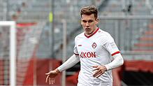 Der gebürtige Pfullendorfer Marius Wegmann spielt in der Innenverteidigung bei den Würzburger Kickers, mit denen er auf Platz eins in ...
