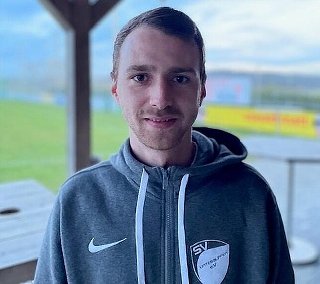 Spielertrainer Christian Schnurr vom SV Unteralpfen: Damals hieß es: Slay, mach du das doch. Mir blieb also nichts anderes übrig. Ich ...