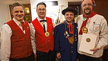 In der Narrenhochburg Löffingen wurden gleich drei Narren für das außergewöhnliche Engagement für die Fasnetkultur von der VSAN ...