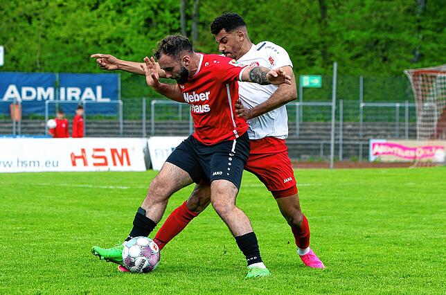 Bild 22: Die besten Bilder vom Verbandsliga-Verfolgerduell zwischen dem SC Pfullendorf und dem SV Linx!