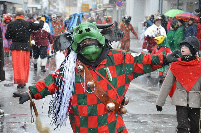 Bild 32: Bilder vom Narrensprung beim Ringtreffen des Alemannischen Narrenrings (Teil 4)