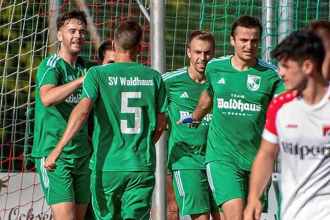 Bild 33: SV Waldhaus gewinnt bei der SG Weilheim/Gurtweil mit 2:1 &ndash; wir haben Bilder!