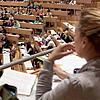 (Symbolbild) Im Audimax an der Universität Konstanz finden jedes Semester Vorlesungen statt. Fast jeder Student der Hochschule wird dort ...