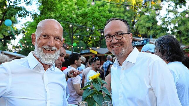 Bild 14: Beim Stadtgartenfest treffen sich die Konstanzer. Alle Fotos vom ersten Abend