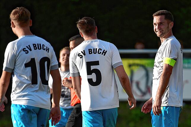 Bild 4: SV Buch siegt 11:0 gegen den VfB Waldshut – und wir haben Bilder!