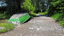 Große Steine erschweren am Mittwoch Morgen, 19. Juni, noch das Laufen entlang des Seeuferwegs. Jetzt sollen allerdings die ...