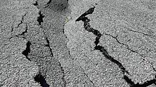 Diese Straße bei Dietlingen wurde durch den Starkregen am 9. Juni massiv beschädigt. Vor allem Kreisstraßen sollen im kommenden Jahr ...