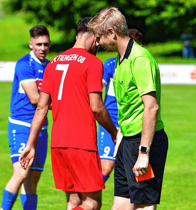 Bild 18: FC Erzingen fegt den FC Tiengen 08 mit 8:1 vom Platz &ndash; und wir haben Bilder!