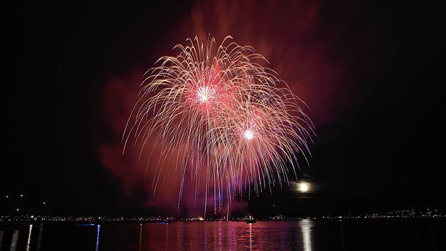 Bild 34: Konstanzer Seenachtfest 2022: Fotos vom großen Finale beim Feuerwerk an der Kunstgrenze