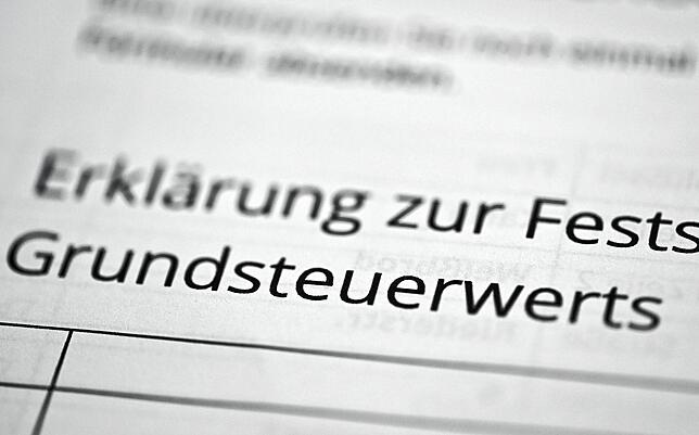 Ein Formular zur Angabe des Grundsteuerwerts für die Grundsteuer. Für die neue Grundsteuer-Erklärung-A endet die Abgabefrist Ende März