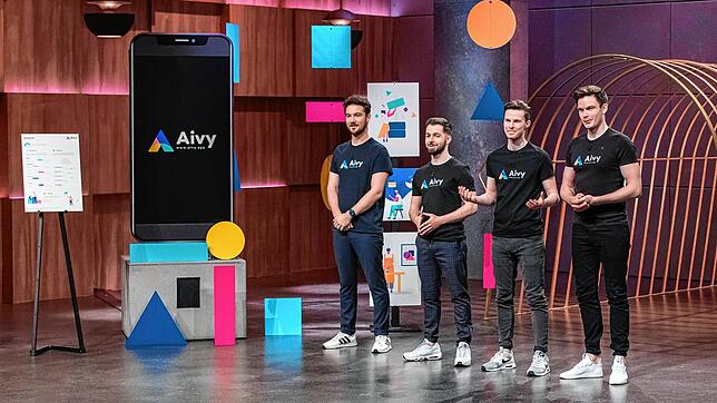 Für sie ging es um 450.000 Euro: Der Singener David Biller (von links) stellte mit Arbnor Raci, Florian Dyballs und Boas Bamberger die ...
