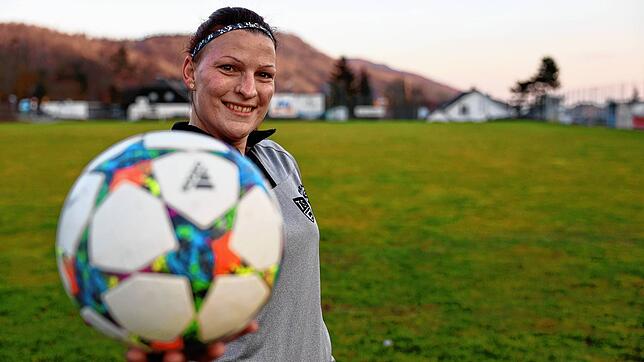 Den Ball stets im Blick: Julia Hollstein von der SG Sipplingen/Bodman-Ludwigshafen.