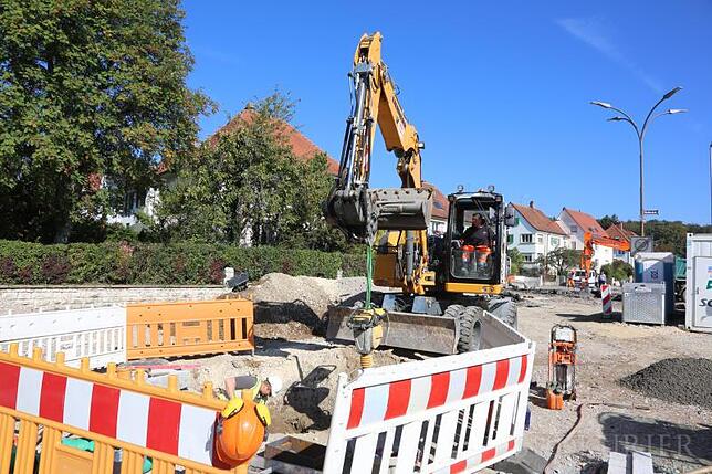 Für Radfahrer und Fußgänger ist das Baustellengebiet derzeit nicht ungefährlich. Von morgens bis nachmittags sind in der Nordstadt die ...