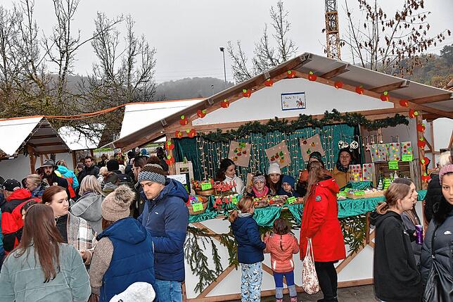 Bild 26: Martinsmarkt der Eigeltinger Schule