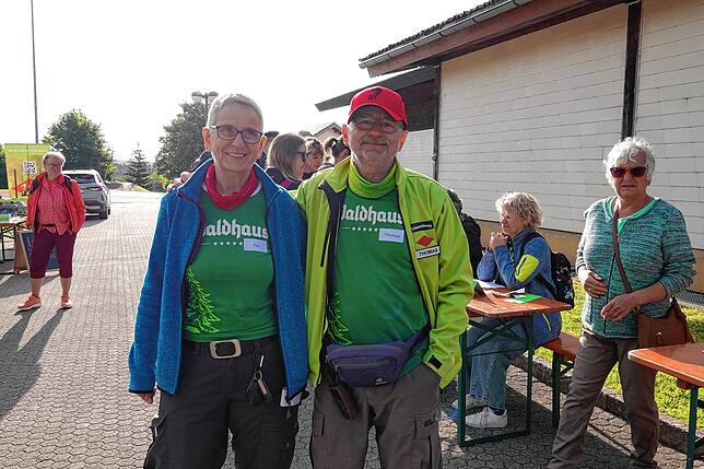 Bild 9: 180 Teilnehmer beim 42-Kilometer-Wandermarathon: Das sind die Bilder