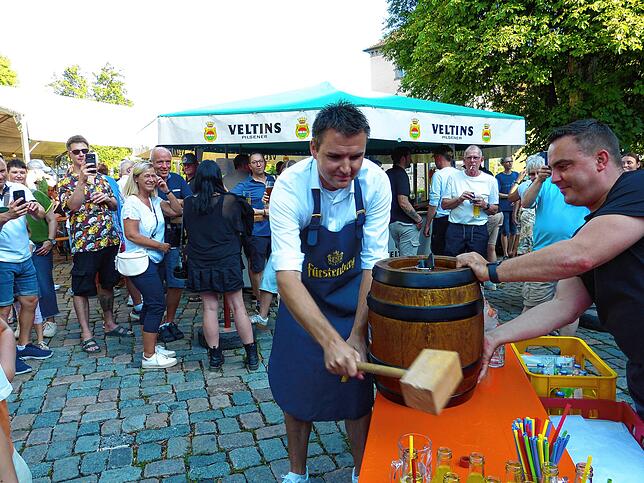 Bild 3: Lindenfest wieder einmal ein voller Erfolg