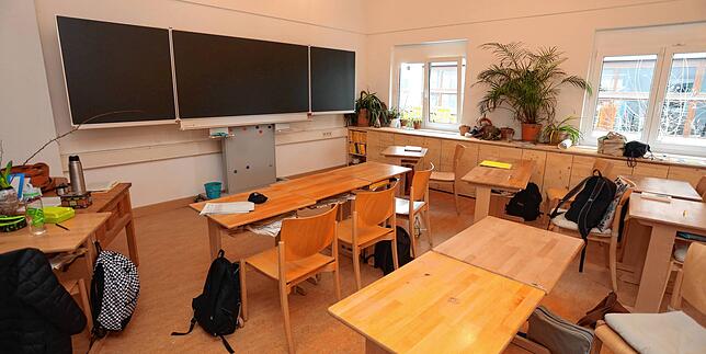 Im Oberstufenhaus der Waldorfschule haben die Eltern gemütliche Klassenzimmer für den Übergang eingerichtet.