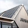 Mehr als Tausend Solaranlagen gibt es in der Stadt Stockach &ndash; unter anderem auf dem Dach der Jahnhalle.