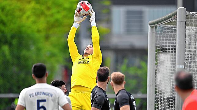 Bild 9: TuS Stetten setzt sich mit 5:1 gegen FC Erzingen durch – und wir haben Bilder!