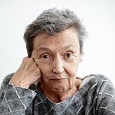 Die österreichische Schriftstellerin Christine Nöstlinger (1936-2018) hat den Roman „Wir pfeifen auf den Gurkenkönig 1972 veröffentlicht.