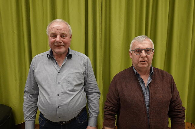 Seit 50 Jahren sind Herbert Eckert (links) und Thomas Spitz Mitglieder in der Trachtenkapelle.