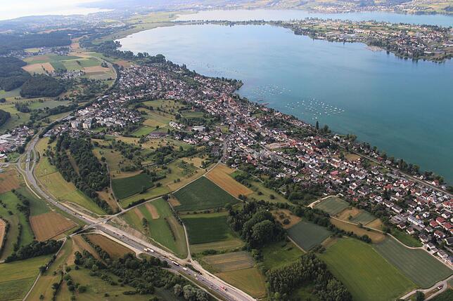 Bild 4: So schön ist Ihre Heimat von oben – Sipplingen und der Bodanrück aus der Luft