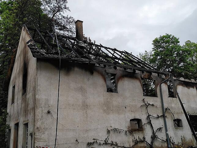 Bild 5: So sieht es am Tag nach dem Brand in Schwackenreute aus