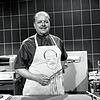Clemens Wilmenrod (Aufnahme von 19629 war eigentlich Schauspieler und hatte vom Kochen wenig Ahnung. Trotzdem hat er für die ...