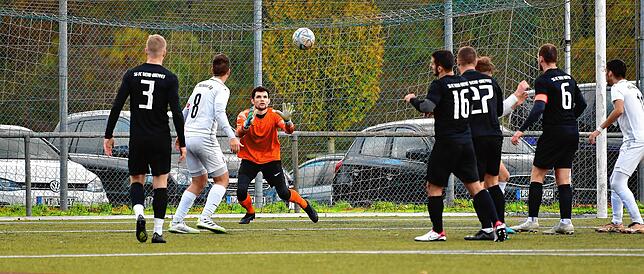 Bild 12: SG FC Wehr/Brennet besiegt den FC Schönau mit 3:0 &ndash; und wir haben Bilder!