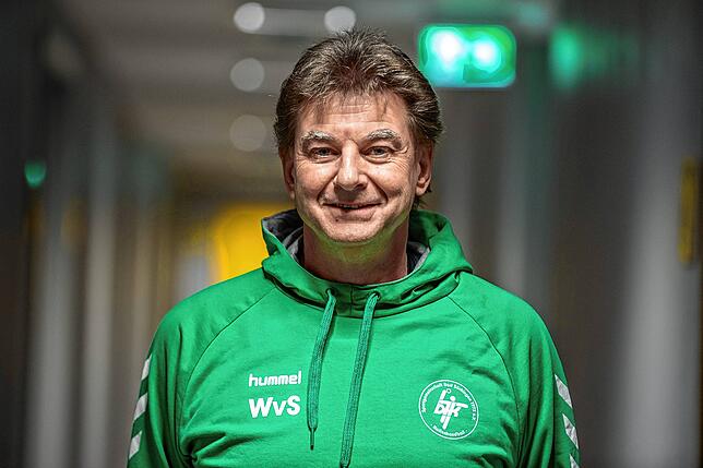 Angebot: Wolfgang von Sperl, DJK Bad Säckingen: „Wir wollen Jugendlichen und Erwachsenen die Möglichkeit geben, Handball zu ...