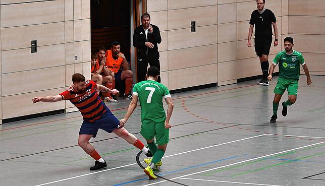 Bild 31: SC Niederhof/Binzgen unterliegt FC Freiburg-St. Georgen im Futsal-Halbfinale – und wir haben Fotos!
