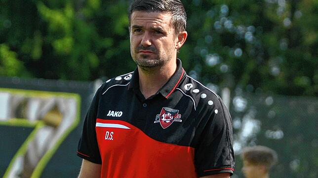 Daniel Schwager, Trainer des FV Walbertsweiler-Rengetsweiler, musste eine 0:6-Niederlage gegen Denkingen quittieren.
