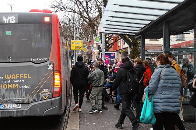 (Archivbild) Auch eine Nahverkehrszulage für die besonderen Belastungen der dort eingesetzten Kollegen fordert Verdi.