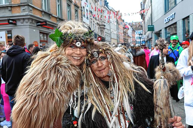 Bild 5: Konstanzer Straßenfasnacht 2025: Die besten Bilder vom Schmotzigen Dunschtig