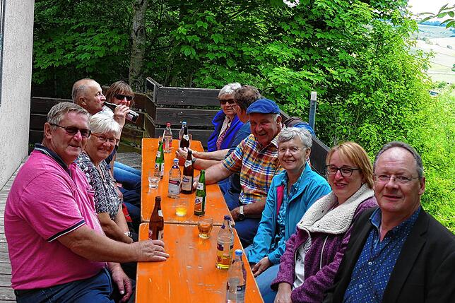 Gerd und Hannelore Hubertus (von lins), Gertrud Krause, Rene und Maria Molard, Ilse und Karl Klinger, Reinhard und Ingrid Fricker sowie ...