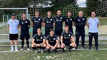 Die Trainer und Neuzugänge beim Bezirksliga-Aufsteiger SG Dauchingen/Weilersbach: (hinten von links) Mike Baumann (Sportliche Leitung), ...