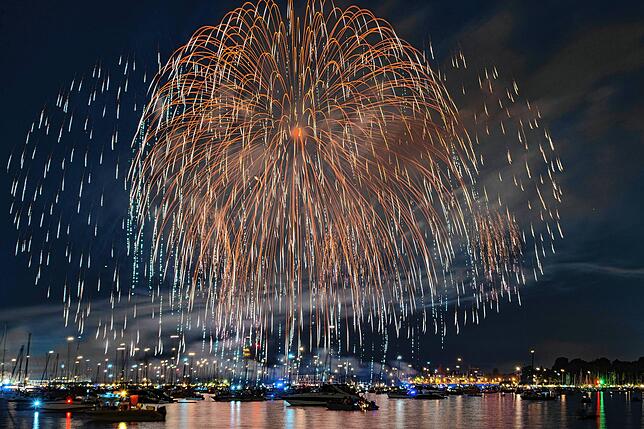 Bild 8: Wow! So atemberaubend schön ist das Feuerwerk 2025 beim Konstanzer Seenachtfest