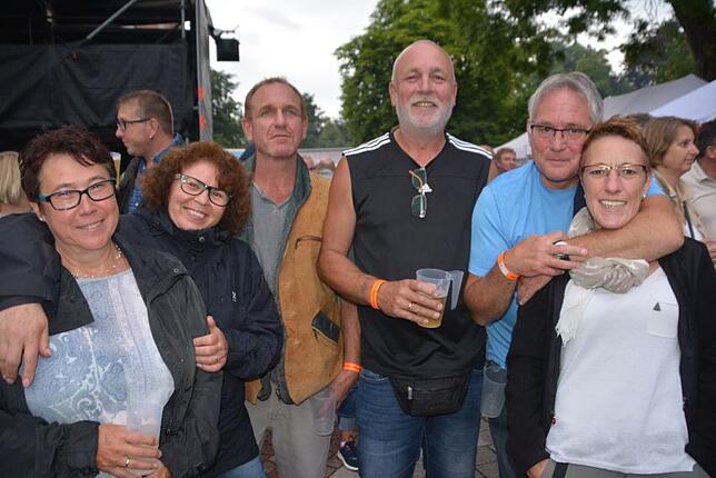 Bild 9: Das Sommersinnfonie-Konzert mit den The Dire Straits Experience in Bildern