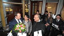 Maria und Rocco La Grotteria geben ihre Pizzeria auf. Die Stadtmusik dankt mit Märschen und Blumen, die der geschäftsführende ...