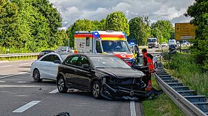 Unfall auf der B 33 an der Abfahrt in Richtung Villingen Mitte.