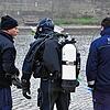 Mitarbeiter der Firma Amodes, die aktuell die Absaugung des Klosterweiher betreut, finden am 26. März eine weitere Granate. ...