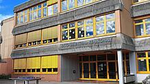 An der Wilhelmsdorfer Realschule stehen Renovierungsarbeiten an.